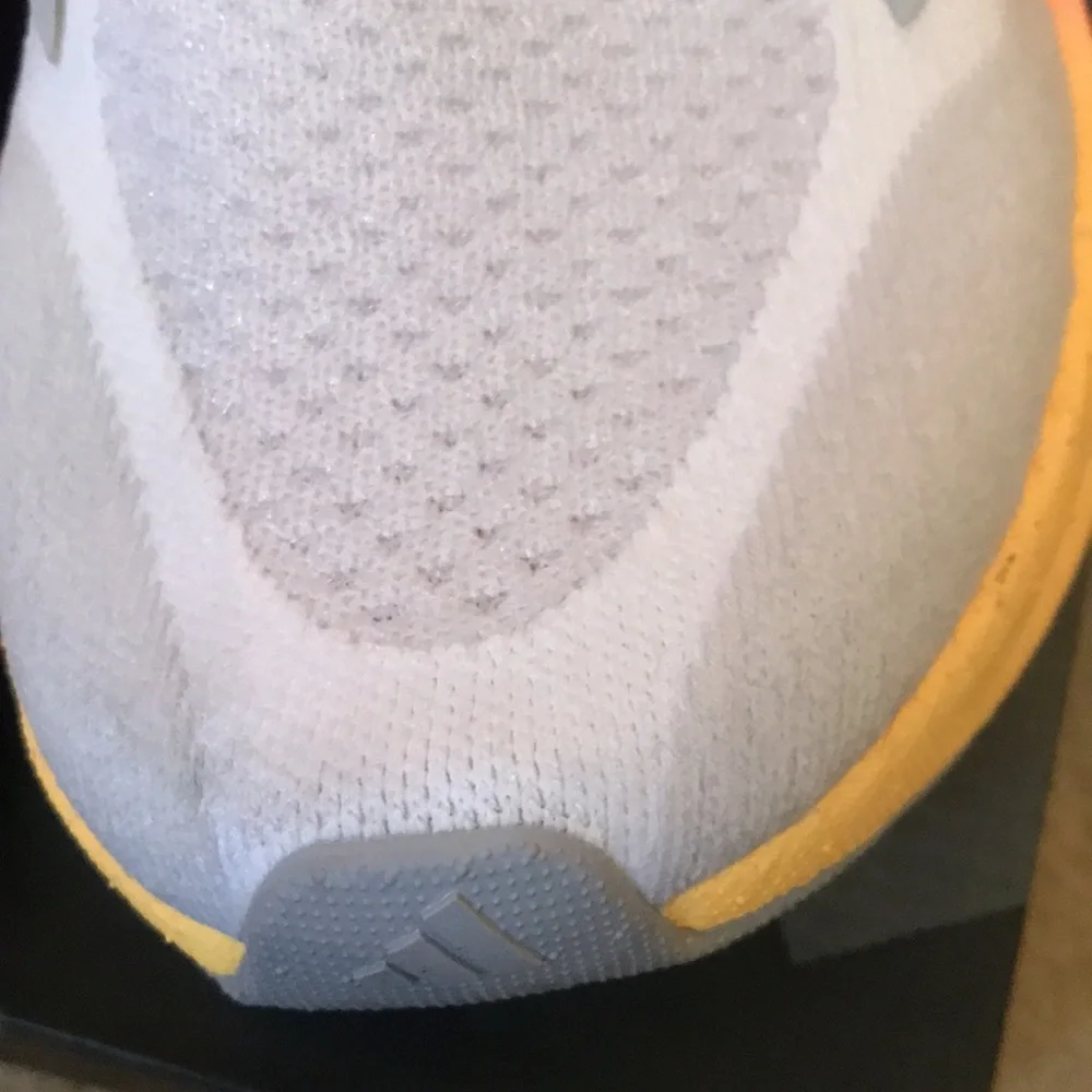 Adidas Women's UltraBoost 5 Running Shoes with Pink Gradient Midsole. EUC. Sz 6.